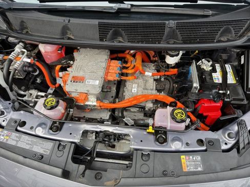 Used 2023 Chevrolet Bolt LT w/ Infotainment Package FWD image 20