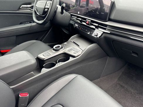 New 2026 Kia Sportage EX image 16