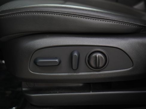 Used 2023 Buick Encore GX Preferred w/ Cold Weather Comfort Package AWD/4WD image 27