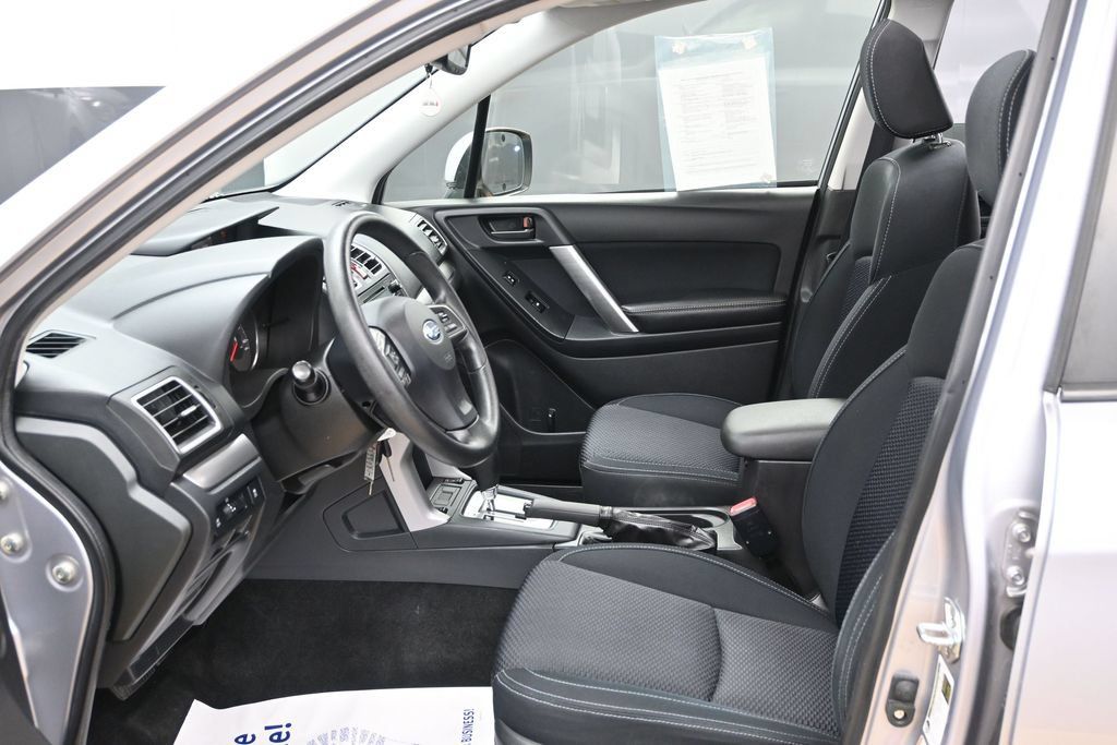 Used 2016 Subaru Forester 2.5i Premium AWD/4WD image 12
