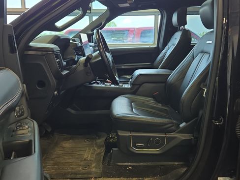 Used 2022 Ford Expedition Max Platinum AWD/4WD image 10