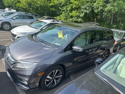 Used 2019 Honda Odyssey Elite image 3