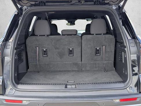 Used 2024 Chevrolet Traverse LT image 6