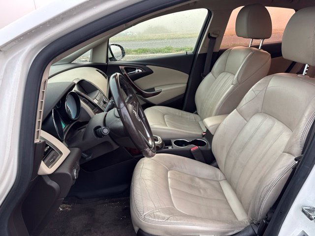 Used 2013 Buick Verano Leather FWD image 7