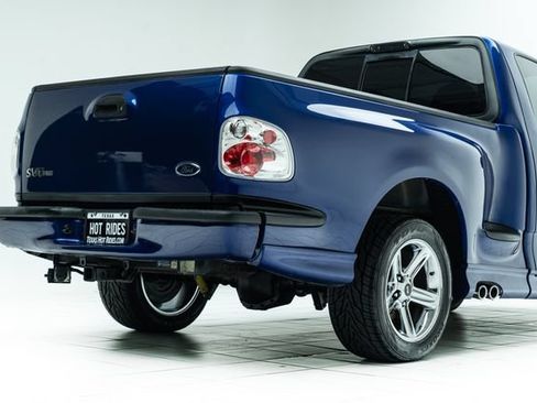 Used 2003 Ford F150 Lightning RWD image 14