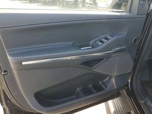 New 2026 Lincoln Navigator Reserve w/ Jet Appearance Package image 8