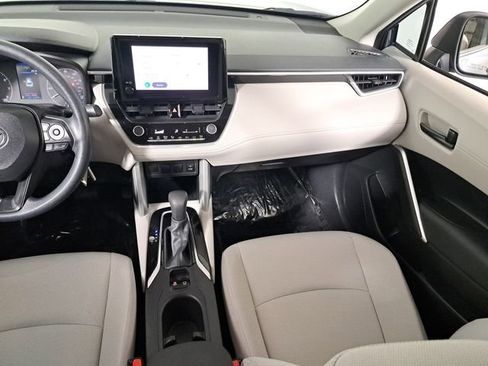 Used 2023 Toyota Corolla Cross L image 17