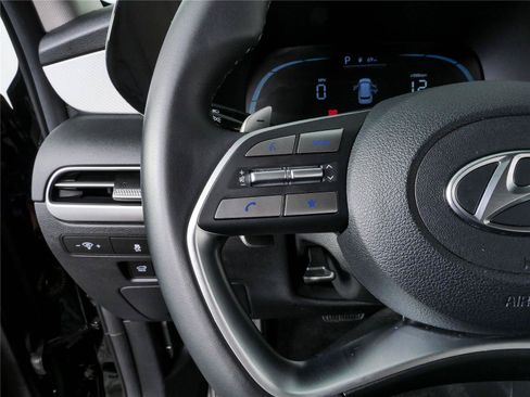 Used 2024 Hyundai Palisade SEL FWD image 9