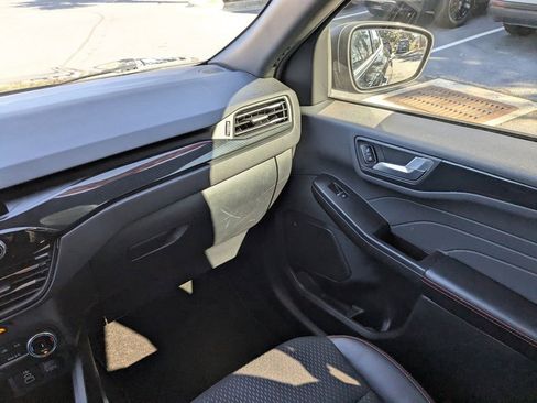 Used 2025 Ford Escape ST-Line image 17