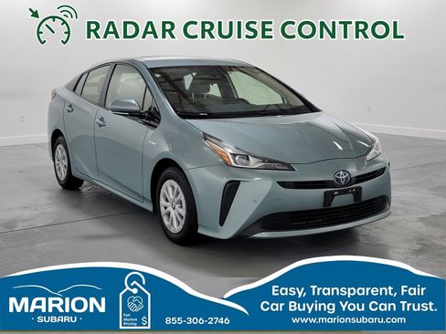 Used 2020 Toyota Prius LE image 1
