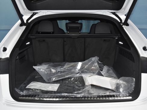 New 2026 Audi Q8 Prestige image 23