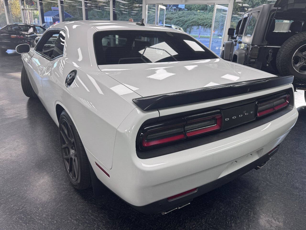 Used 2016 Dodge Challenger R/T Plus RWD image 2