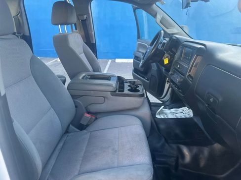 Used 2019 Chevrolet Silverado 2500 W/T RWD image 16