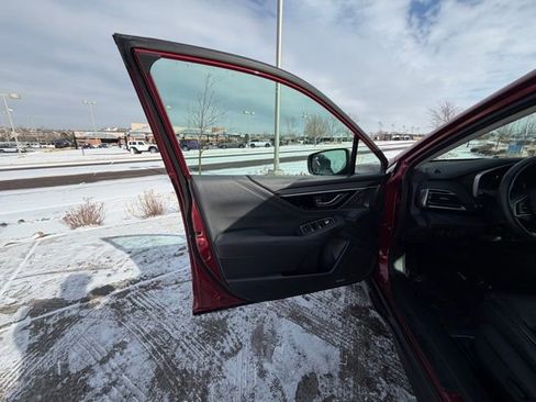 Used 2020 Subaru Outback Limited image 10