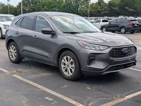 Used 2023 Ford Escape Active FWD image 5