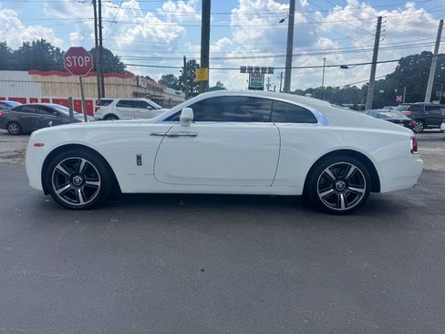 Used 2016 Rolls-Royce Wraith RWD image 2