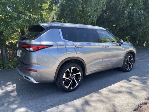 Used 2022 Mitsubishi Outlander SEL AWD/4WD image 5