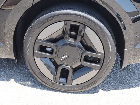 Used 2024 Kia EV9 GT-Line AWD/4WD image 13