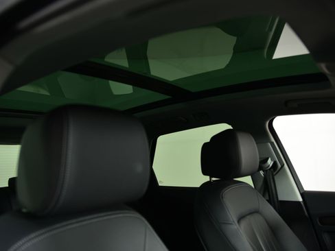 Used 2023 Audi Q5 2.0T Premium w/ Convenience Package image 12