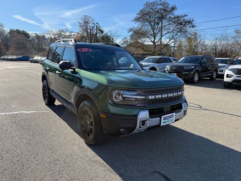 Used 2025 Ford Bronco Sport Badlands image 1