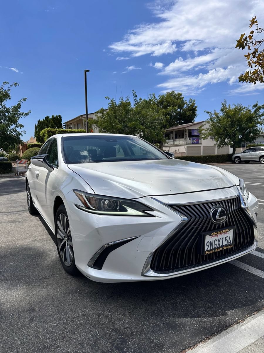 Used 2020 Lexus ES 350 w/ Accessory Package 2 FWD image 1