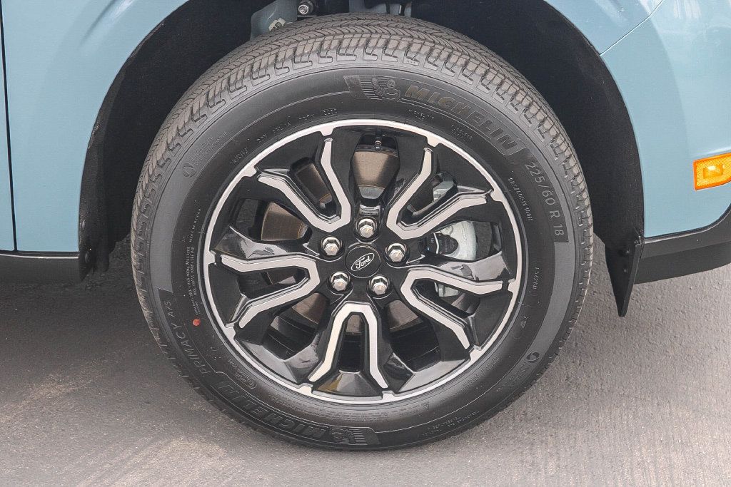 Used 2022 Ford Maverick Lariat w/ Lariat Luxury Package FWD image 10