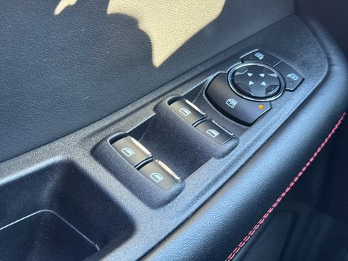 Used 2024 Ford Edge ST-Line w/ Class II Trailer Tow Package image 24