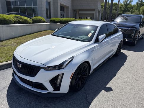 Used 2022 Cadillac CT5 V Blackwing w/ Carbon Fiber Package 2 RWD image 1