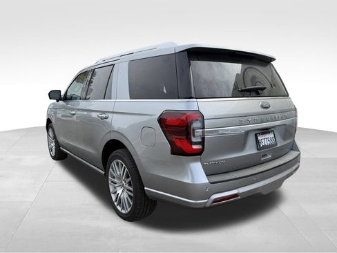 Used 2023 Ford Expedition Platinum AWD/4WD image 5