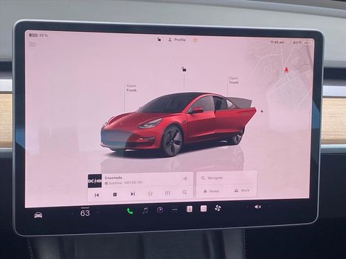 Used 2023 Tesla Model 3 Standard Range image 7
