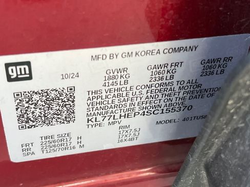 Used 2025 Chevrolet Trax LT FWD image 29