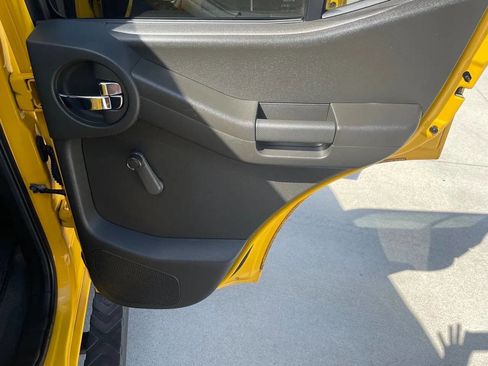 Used 2006 Nissan Xterra X image 14