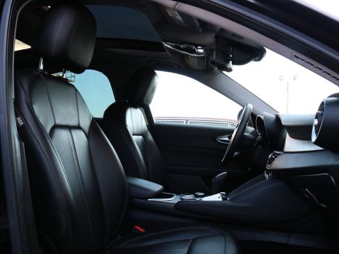 Used 2021 Alfa Romeo Giulia Ti w/ Nero Edizione image 49