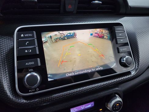 Used 2019 Nissan Kicks SV FWD image 15