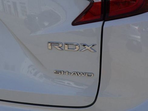 Used 2024 Acura RDX SH-AWD image 15