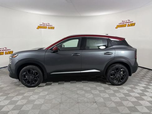 New 2026 Nissan Kicks SR w/ SR Premium Package image 2