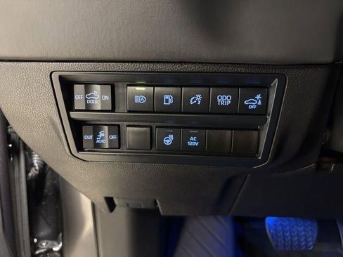 Used 2024 Toyota Tundra Platinum image 14