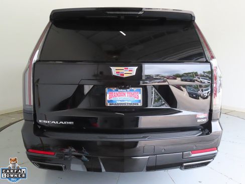 Used 2026 Cadillac Escalade Sport AWD/4WD image 4