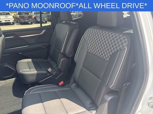 Used 2024 GMC Acadia Denali w/ Super Cruise Package image 24