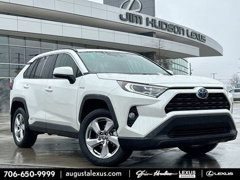 Used 2021 Toyota RAV4 XLE Premium image 1