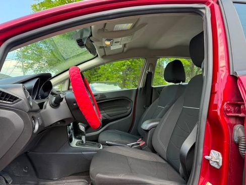 Used 2017 Ford Fiesta SE FWD image 7