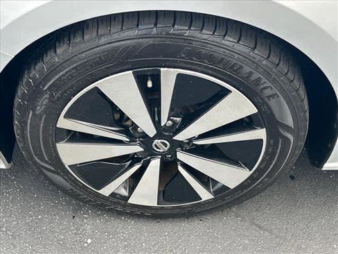 Used 2019 Nissan Altima 2.5 SV FWD image 24