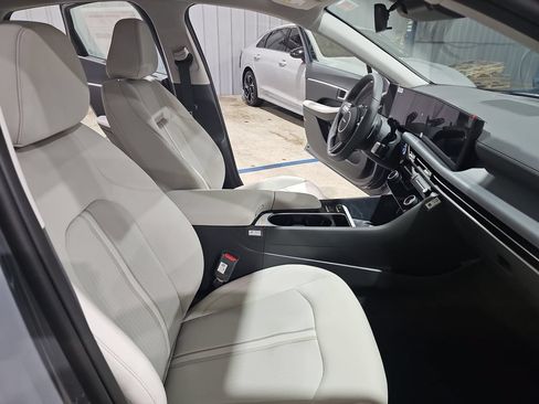 New 2026 Hyundai Sonata SEL FWD image 10