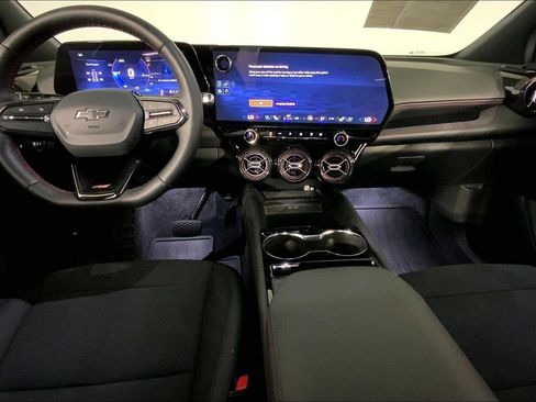 Used 2025 Chevrolet Blazer EV RS AWD/4WD image 16