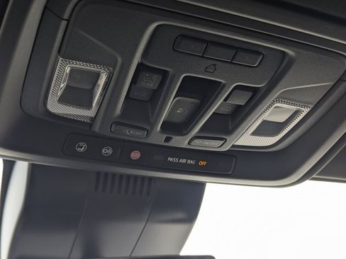 Used 2025 GMC Sierra 2500 AT4 w/ AT4 Premium Plus Package image 37