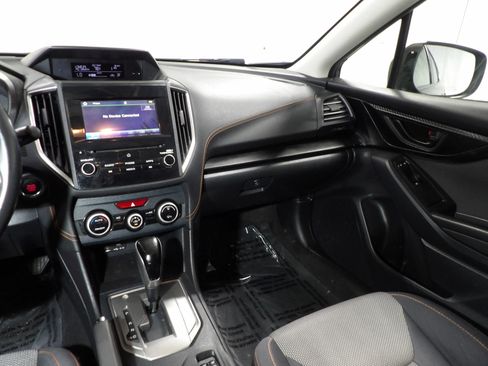 Used 2020 Subaru Crosstrek 2.0i Premium w/ Moonroof Package 2 AWD/4WD image 12