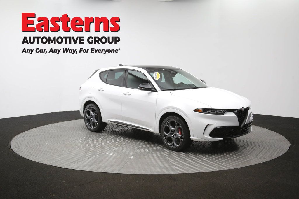 Used 2025 Alfa Romeo Tonale Tributo Italiano AWD/4WD image 51