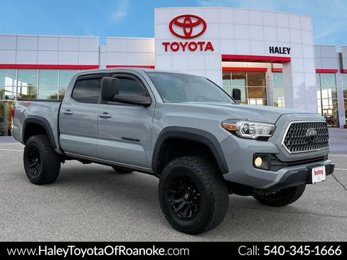 Used 2019 Toyota Tacoma TRD Off-Road image 1