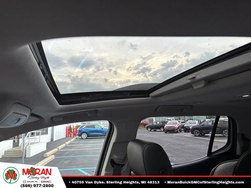 Used 2021 GMC Acadia SLT w/ Preferred Package FWD image 10