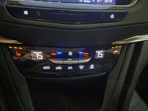 Certified 2023 Cadillac XT5 Premium Luxury image 19